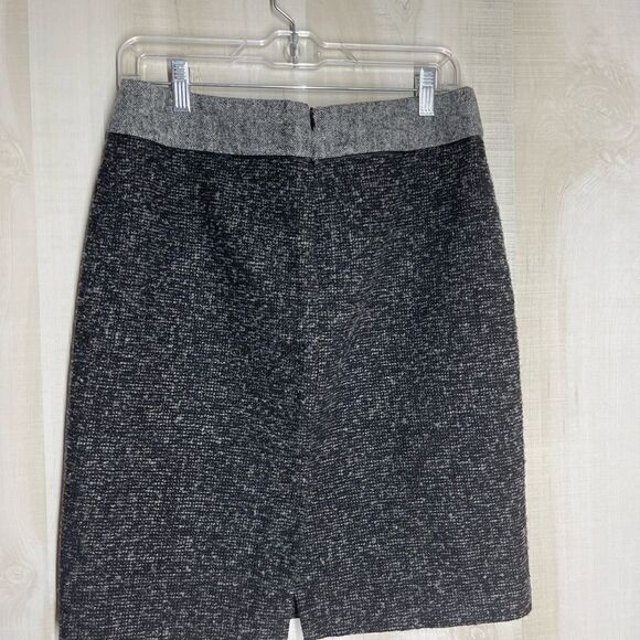 Liz Claiborne gray wool skirt above the knee, size 6 - Picture 9 of 11